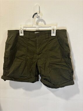 Olive Green Casual Rolled Hem Shorts Dash Y2K Style Chill Grunge Vibe